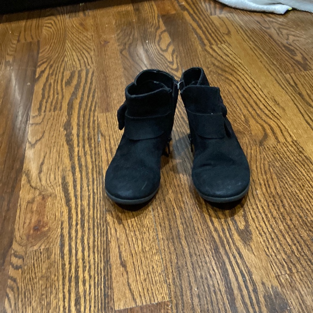 Black H&M boots